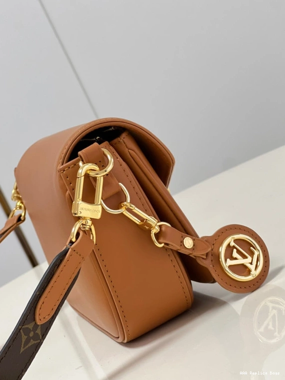 Aaa replica ru Vuitton Louis SWING 0802